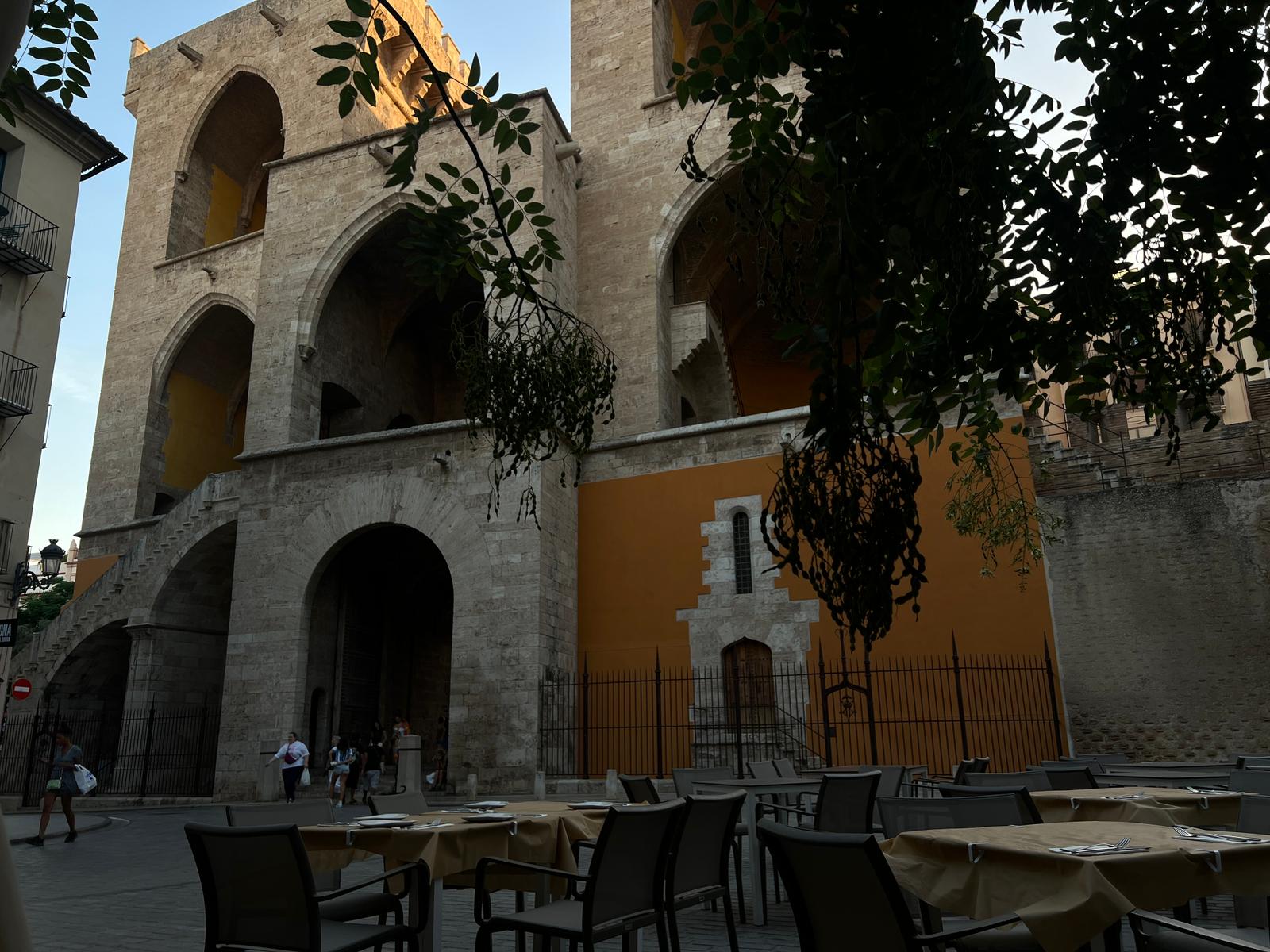 Restaurante en Valencia centro La Pizca de Sal junto a Torres de Quart