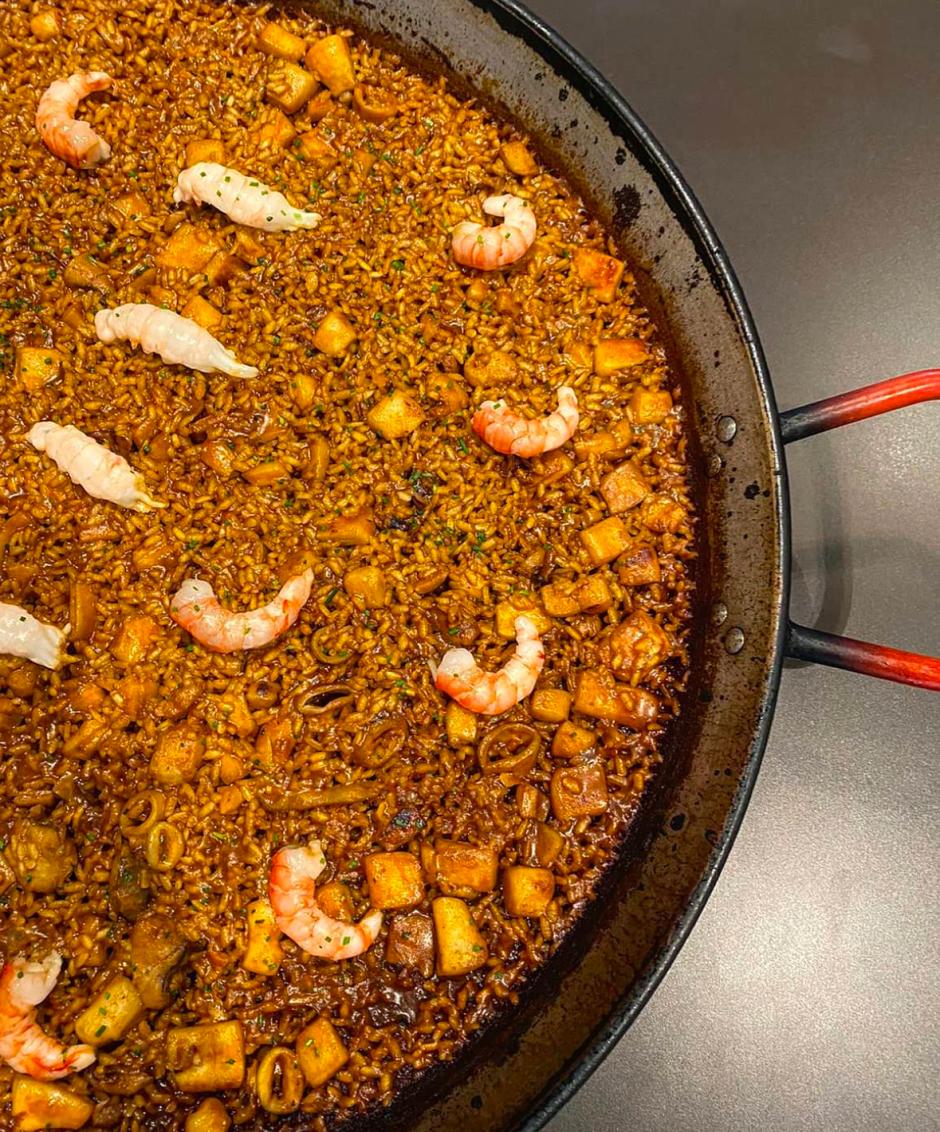 Restaurante de arroces junto a Torres de Quart en Valencia centro
